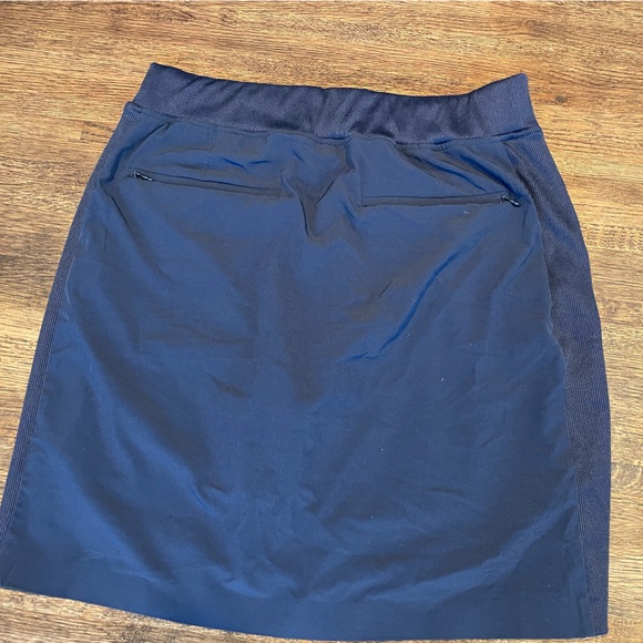 Swing Control Navy Flat Front Skort - Size 4 - Picture 2 of 7